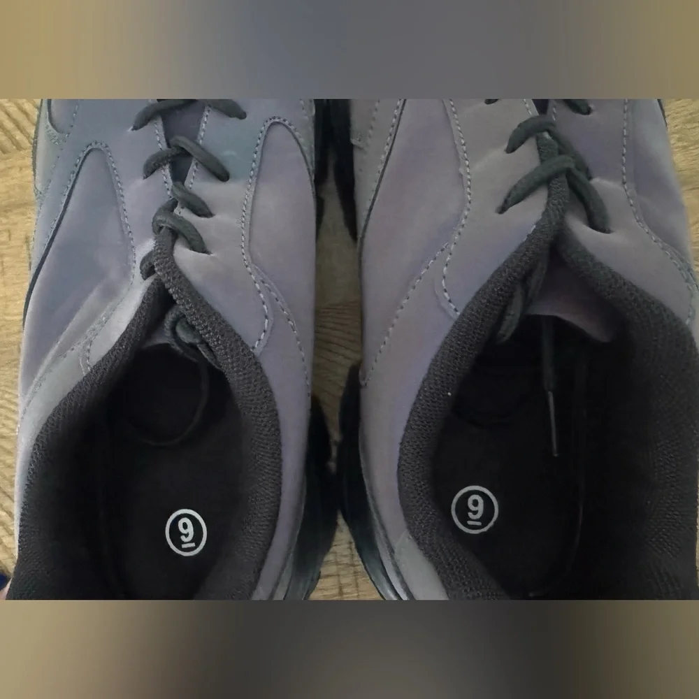 🌈 Holographic Women's Sneakers - size 9 - Picture 9 of 17